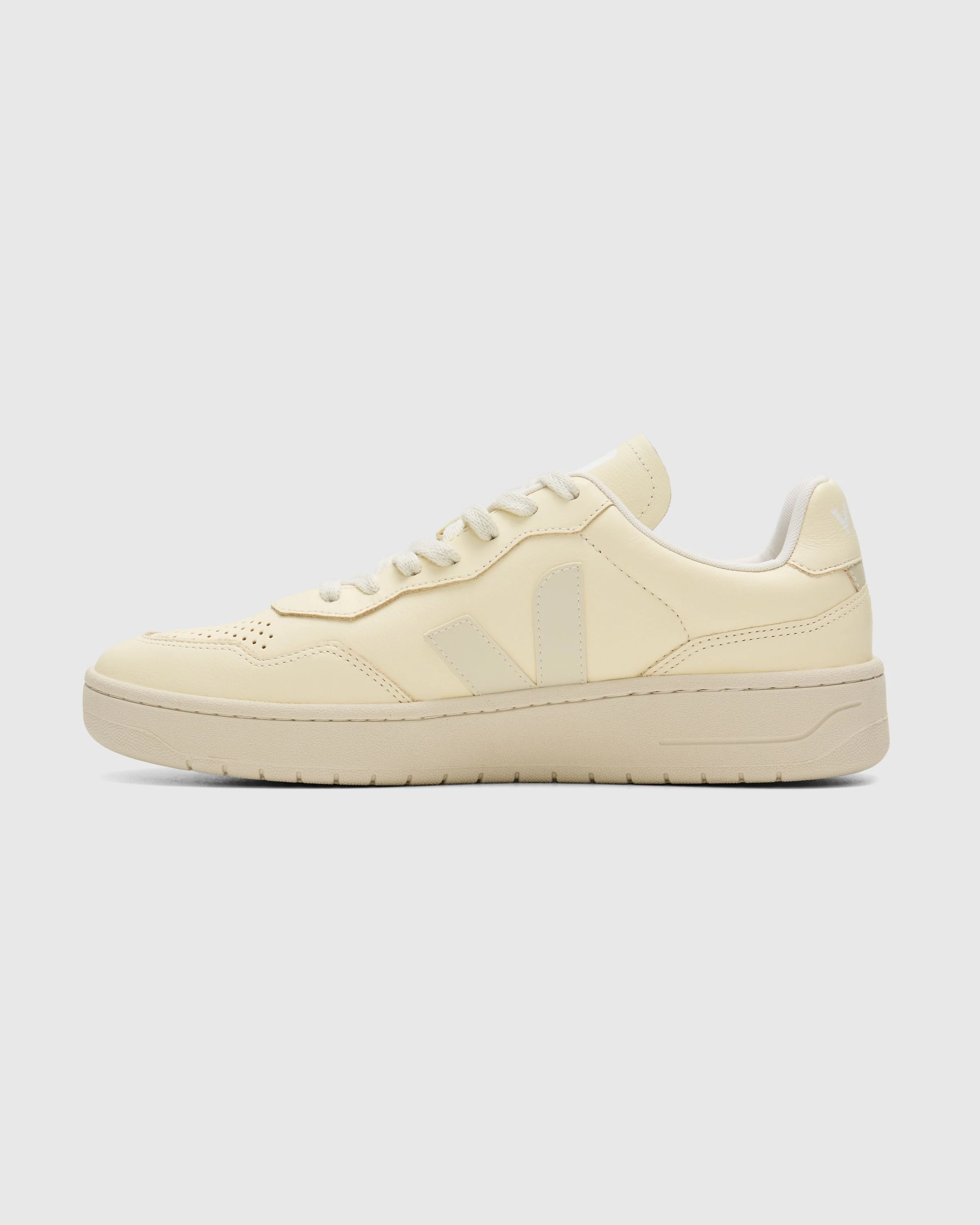 V-90 Leather in Cashew Pierre