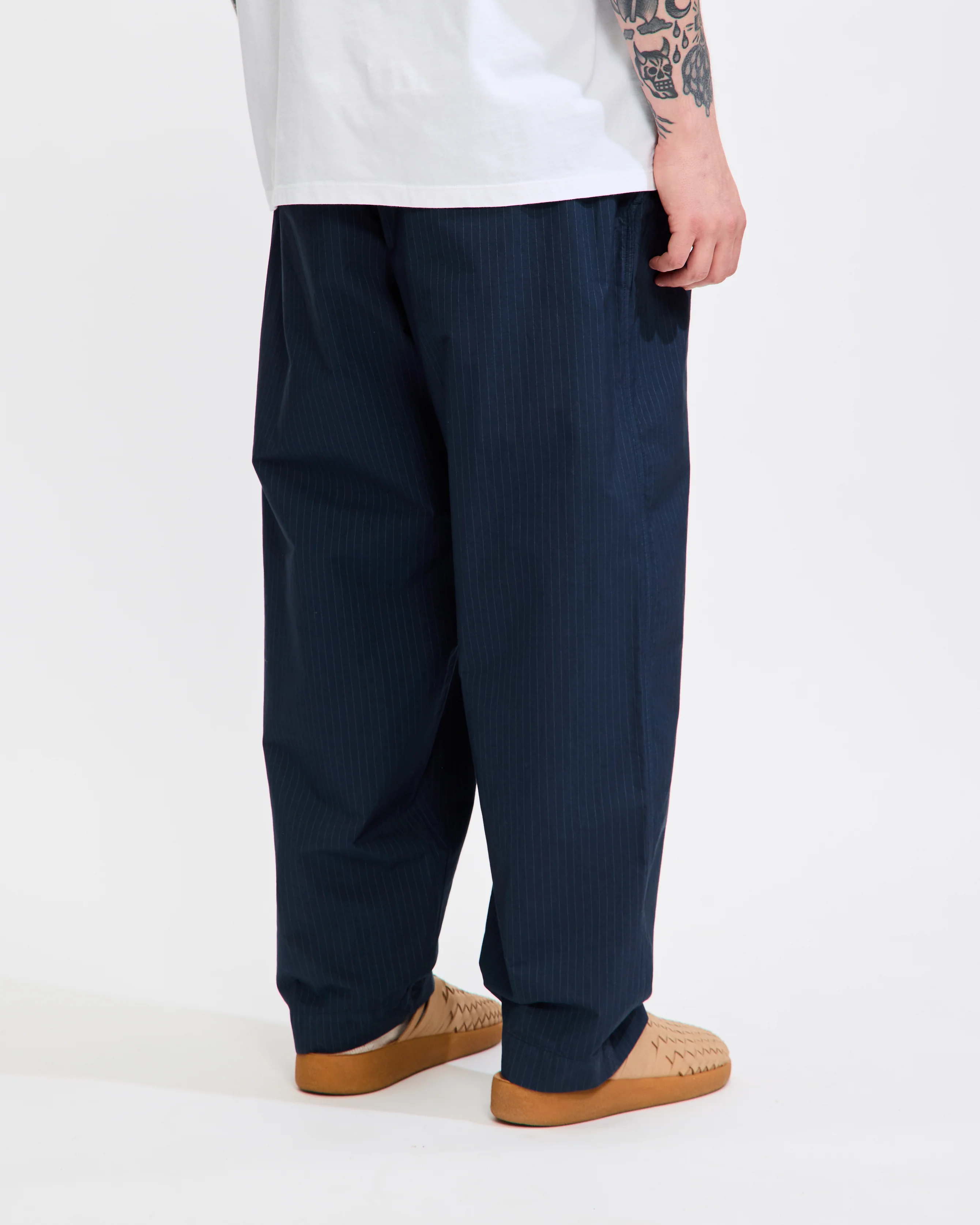Oxford Pant in Navy Nearly Pinstripe