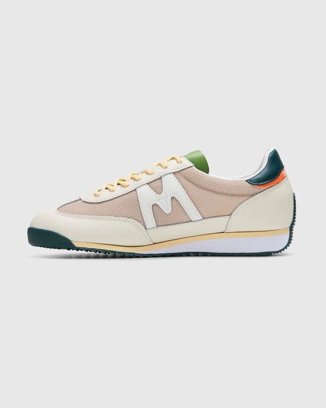 Mestari in Lily White/Bright White