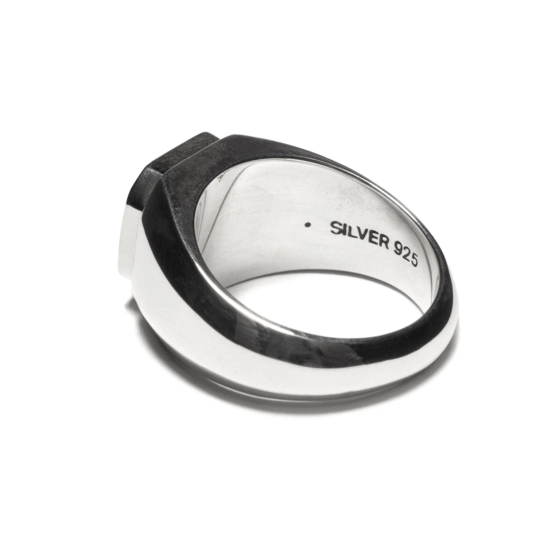 Duppy Signet Ring in Silver/Mother of Pearl