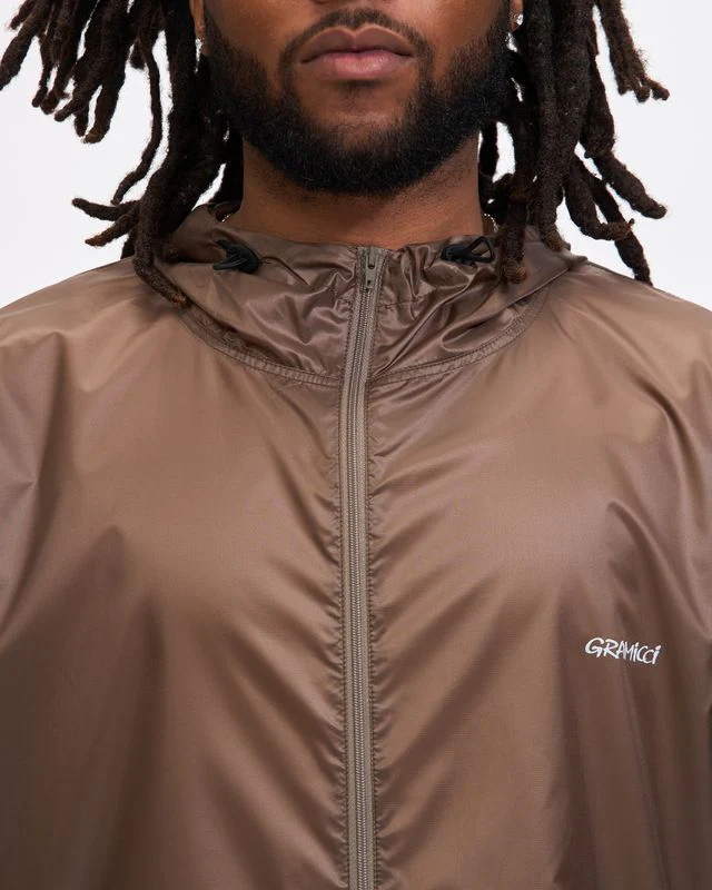 Packable Windbreaker in Taupe