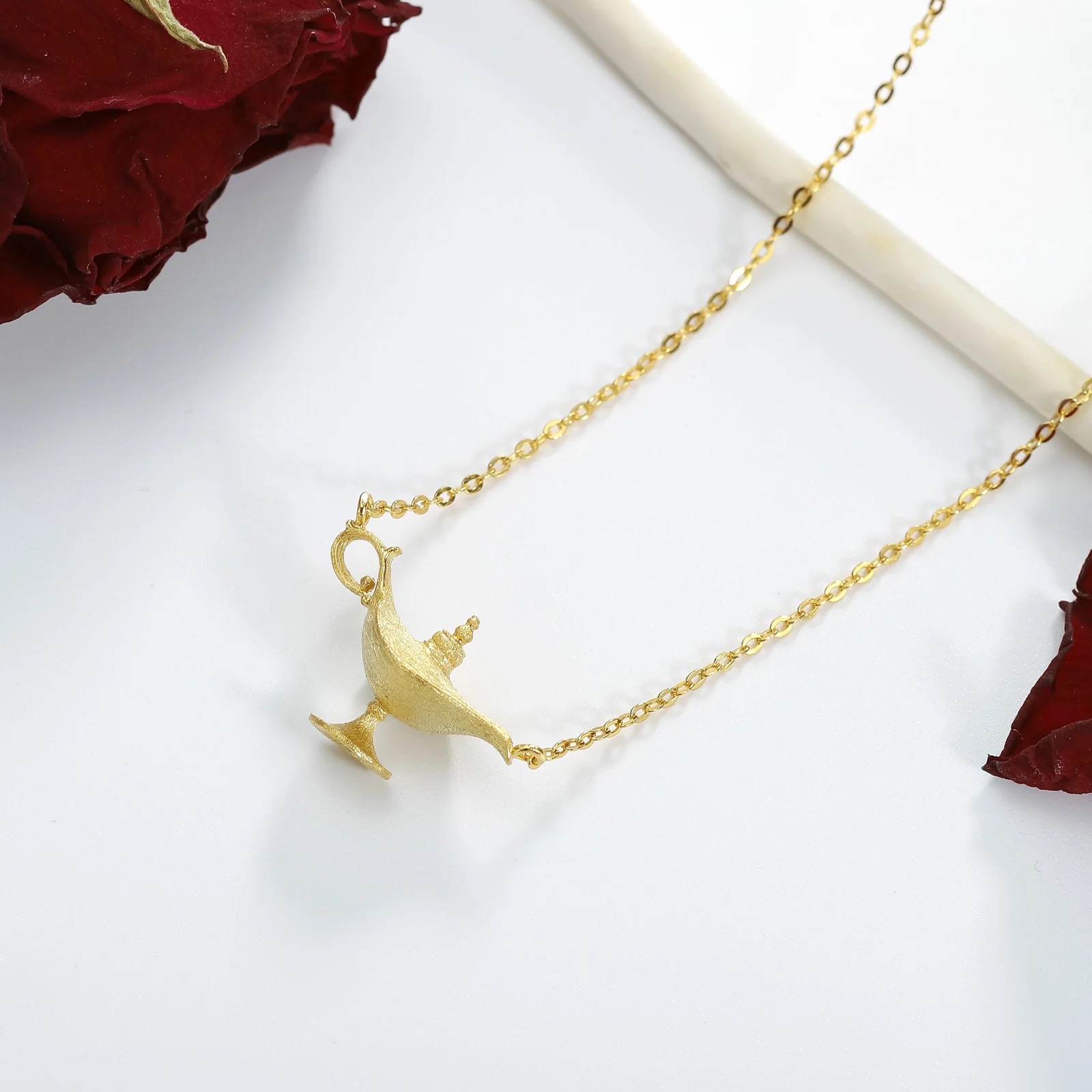 Aladdin magic lamp lucky necklace