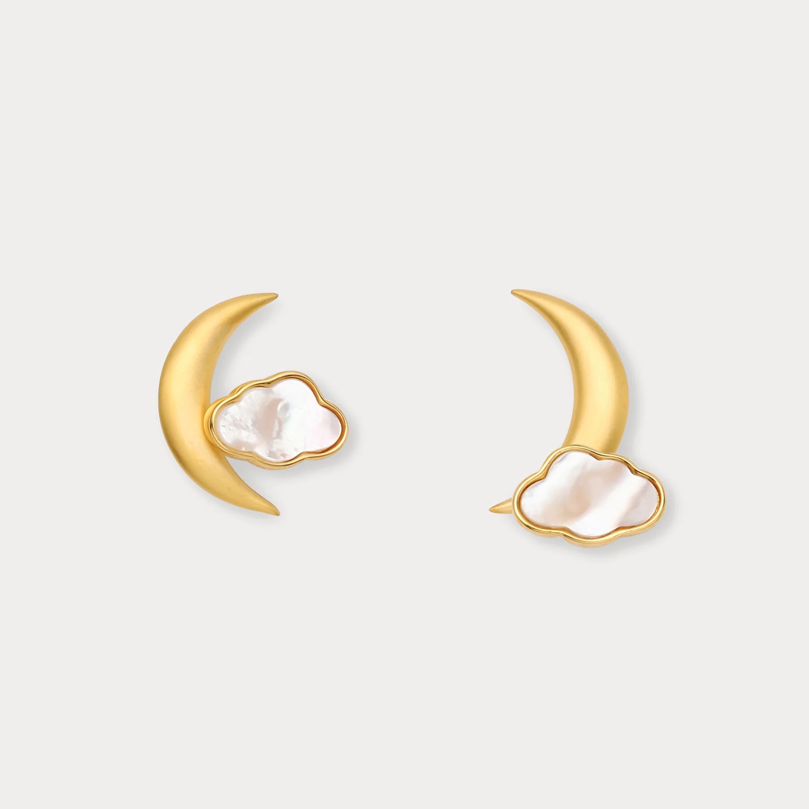 Gold Cloud Moon Earrings AL24111954