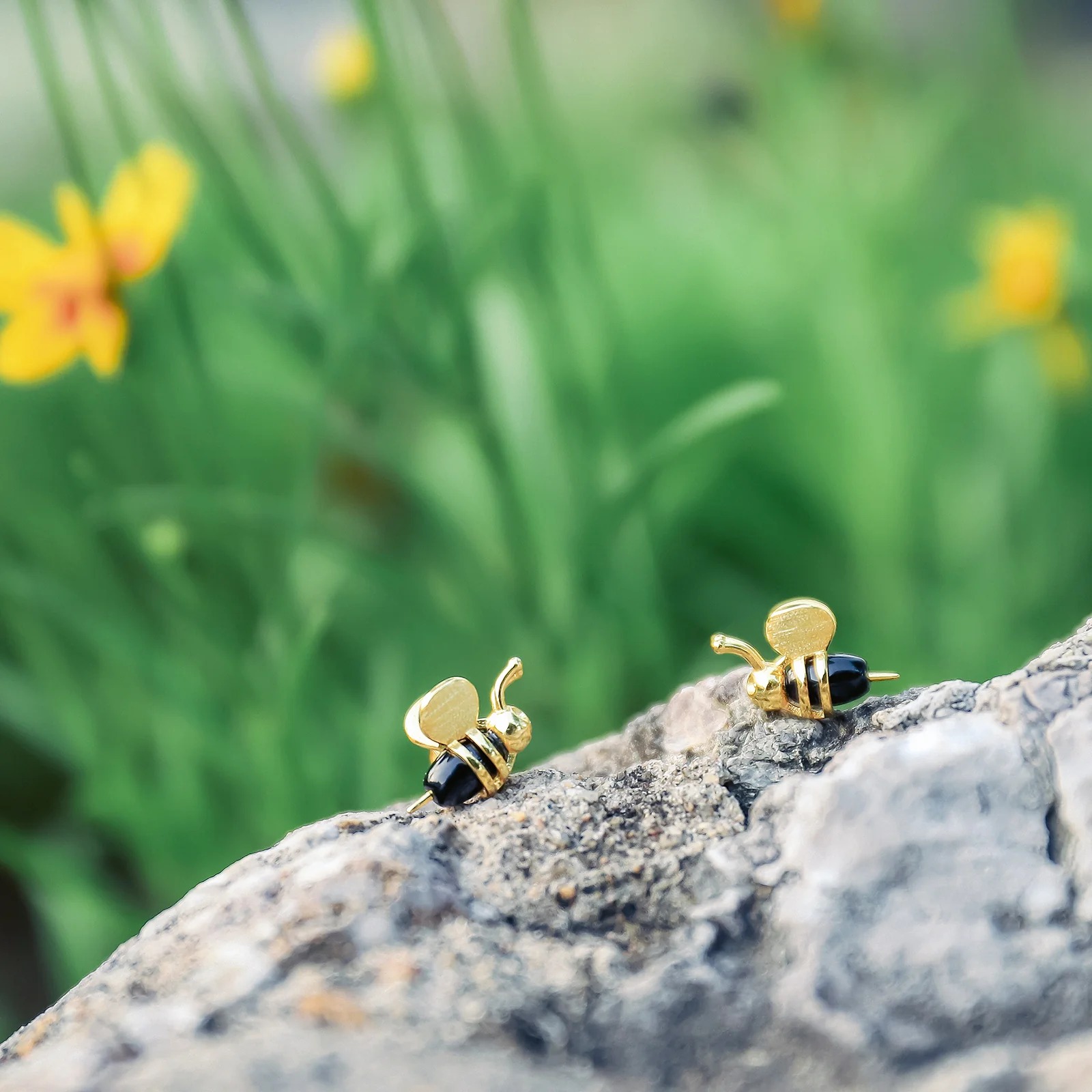 Honey Bee Stud Earrings AL20111917