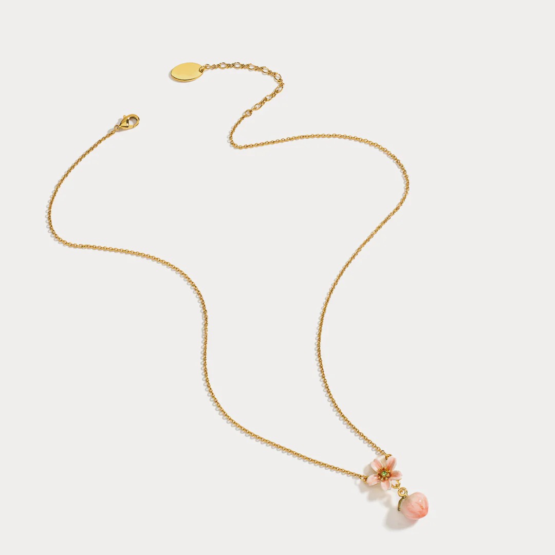 Pastoral style peach necklace