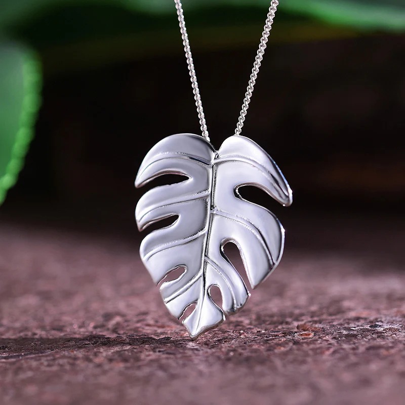 Monstera Leaf Necklace AL24111970