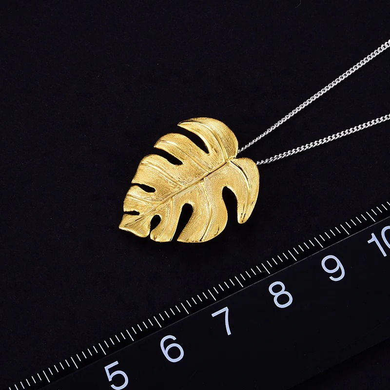 Monstera Leaf Necklace AL24111970