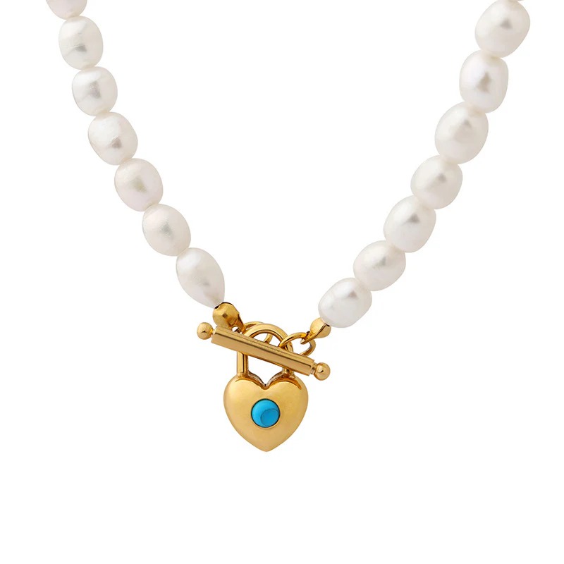 OT Clasp Pearl Necklace with Heart Shaped Pendant