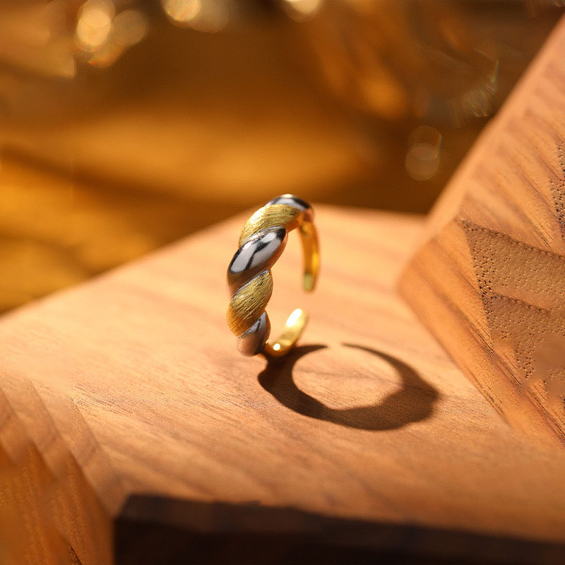 Twisted brushed luxury ring AL24112146