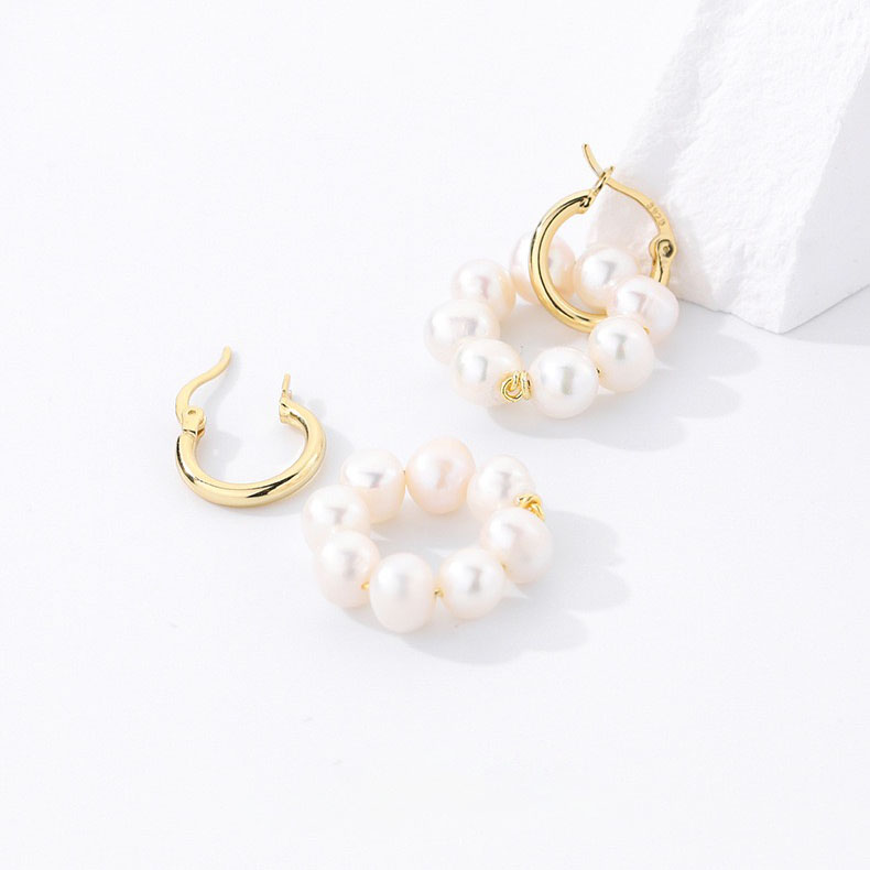 Natural pearl (silver ear needle) earrings