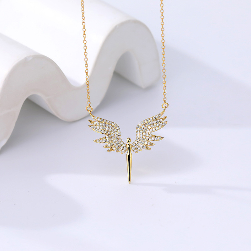 9K Angel Wings Light Luxury Necklace