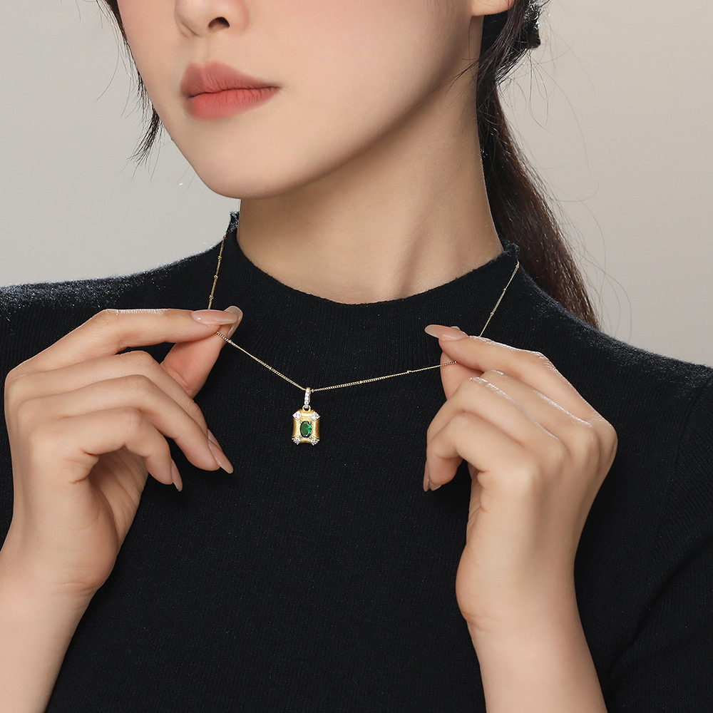 Sugar cube design green zircon light luxury necklace AL24112244