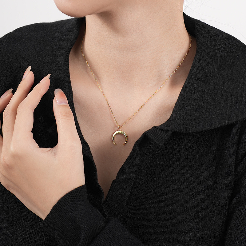 Light luxury simple crescent necklace AL24112210