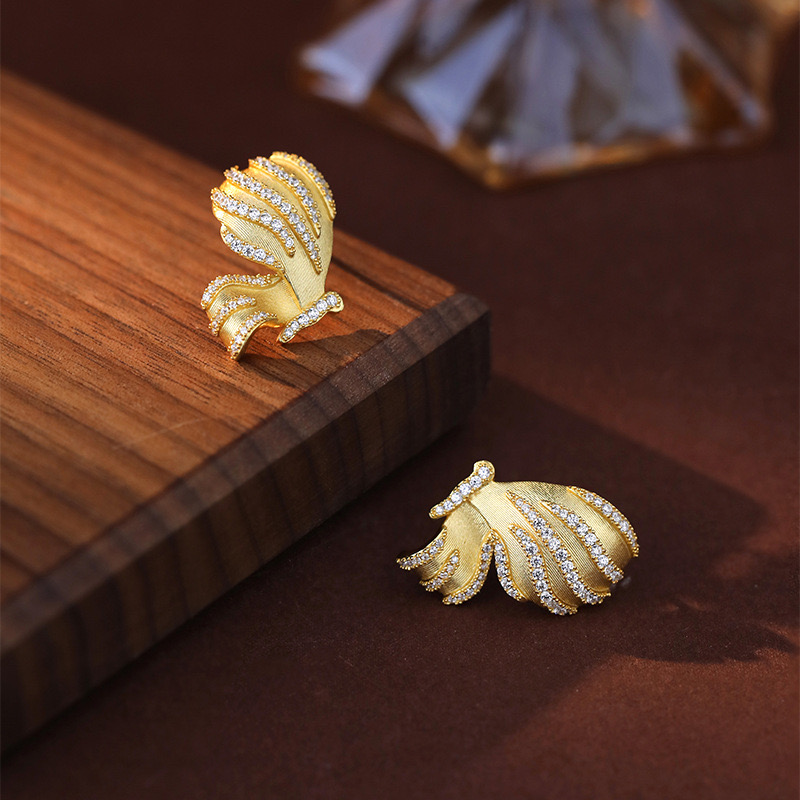 Italian style light luxury brushed butterfly earrings