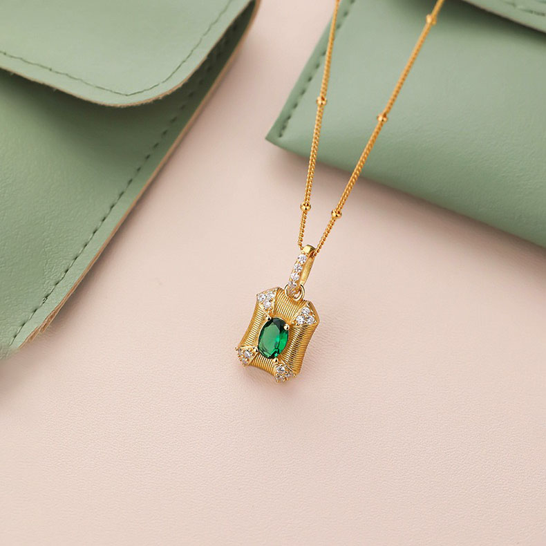 Sugar cube design green zircon light luxury necklace AL24112244