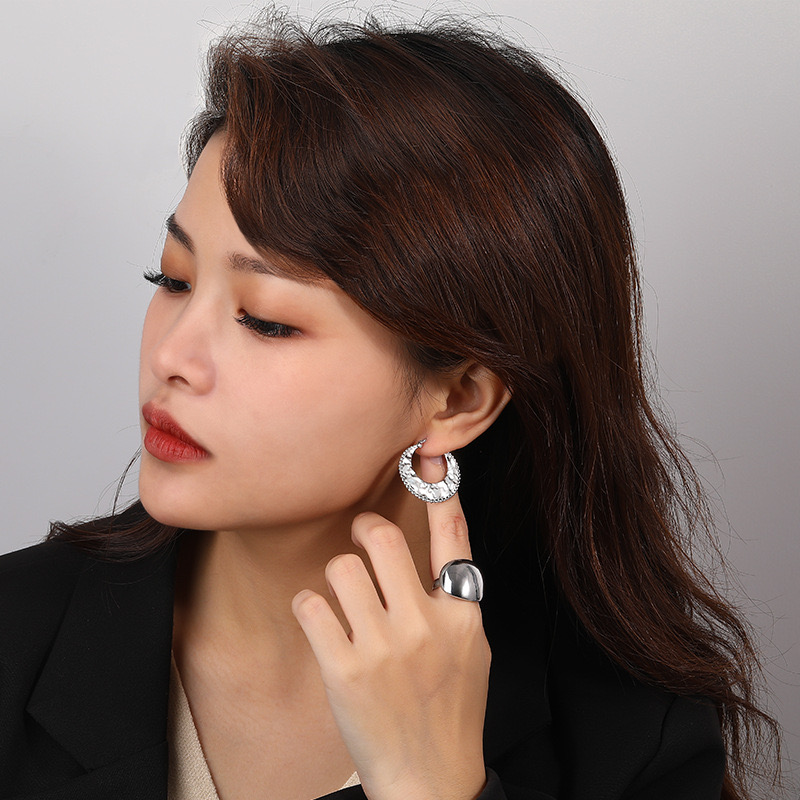 Crescent Shape Irregular Texture Earrings AL24112212