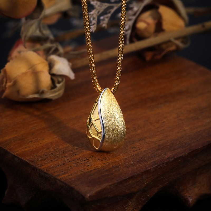 Light luxury brushed teardrop-shaped pendant necklace AL24112155
