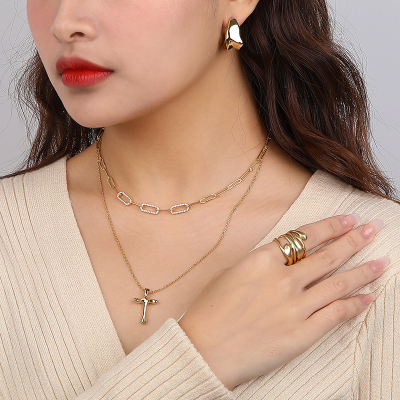 Wave irregular cross necklace