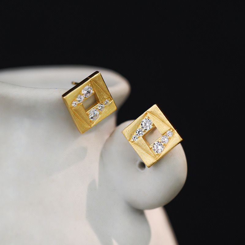 Light luxury geometric hollow brushed earrings