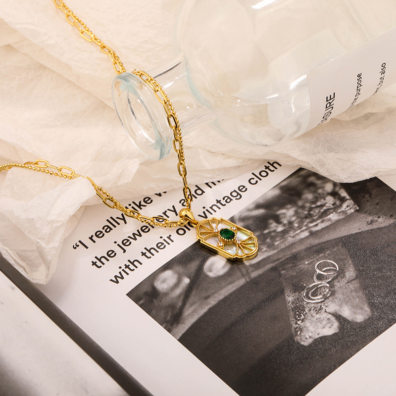 Light luxury green lucky pendant AL24112231