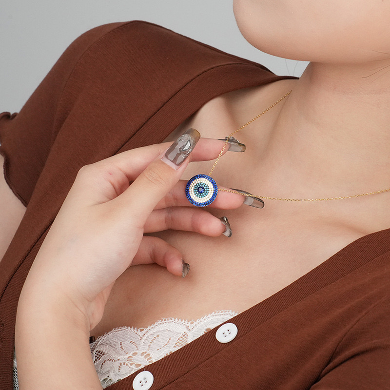 Unique Design Evil Eye Pendant Necklace