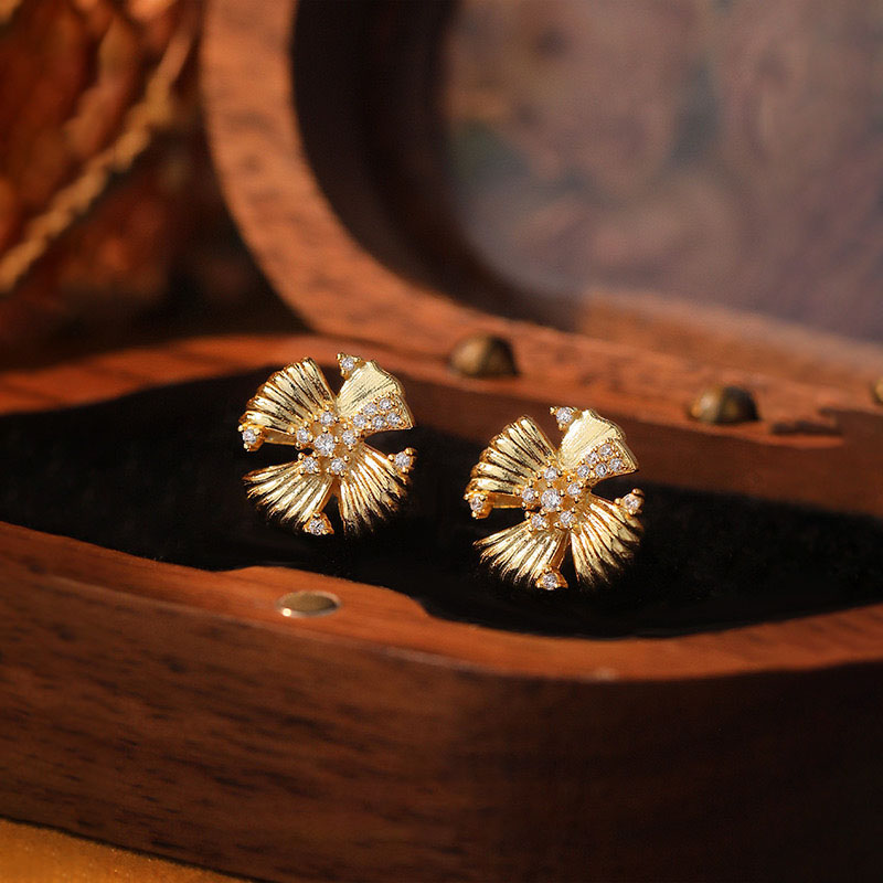 Light luxury five-petal flower shape earrings AL24112254