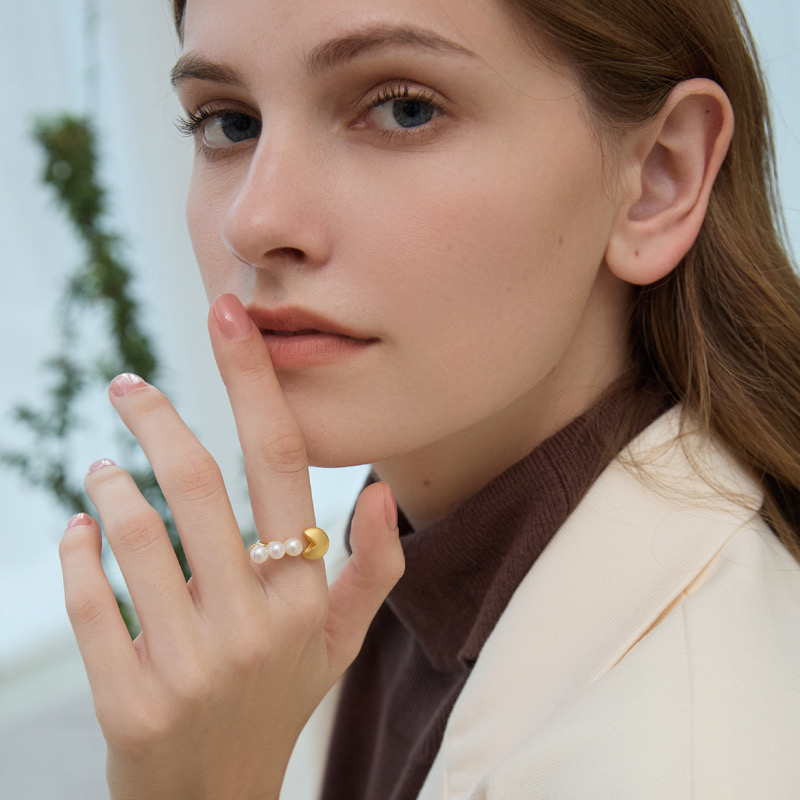 Heart-shaped fun bead matching ring