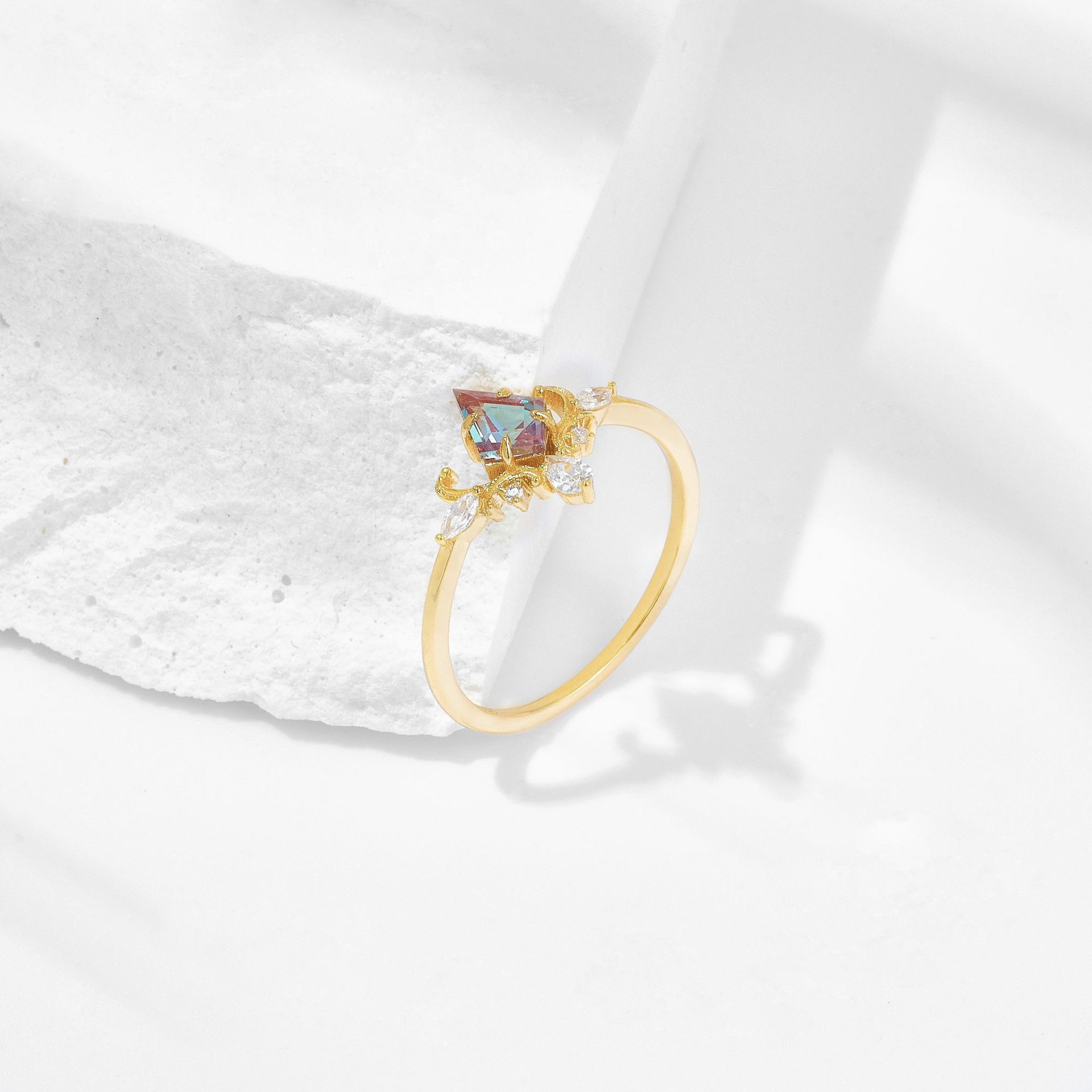 Angel's Tears AL24112382