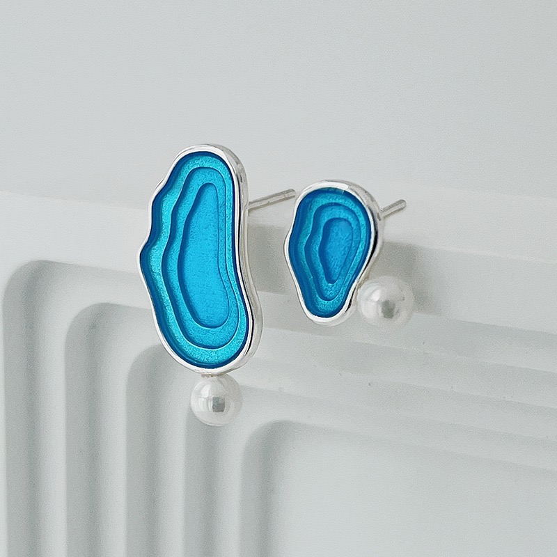 Creatively designed “Deep sea or lake” earrings