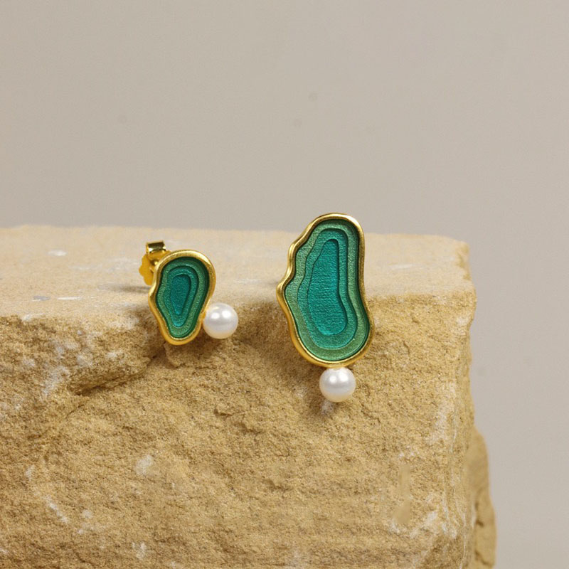 Creatively designed “Deep sea or lake” earrings