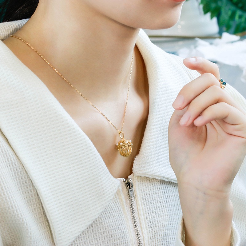 18K gold-plated acorn necklace (openable)