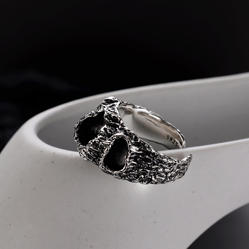 European style irregular texture distressed silver ring VU12311201