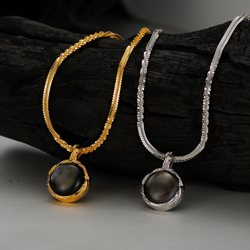 14K gold plated gradient shell necklace