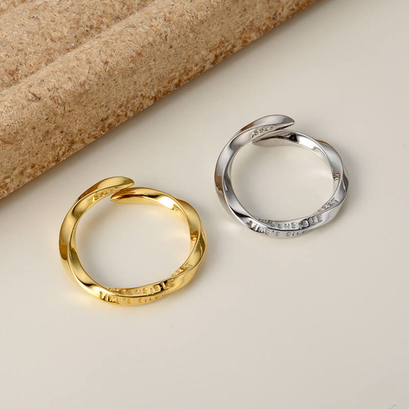 Light luxury Mobius twisted square line silver ring II24111501