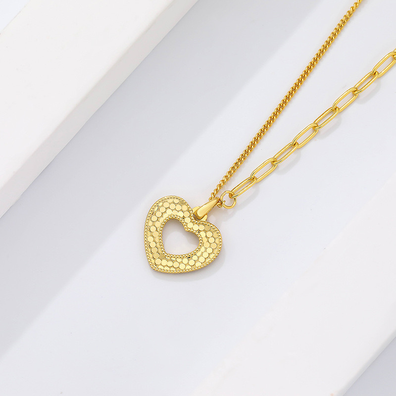 Light luxury love fish scale necklace NN24112906