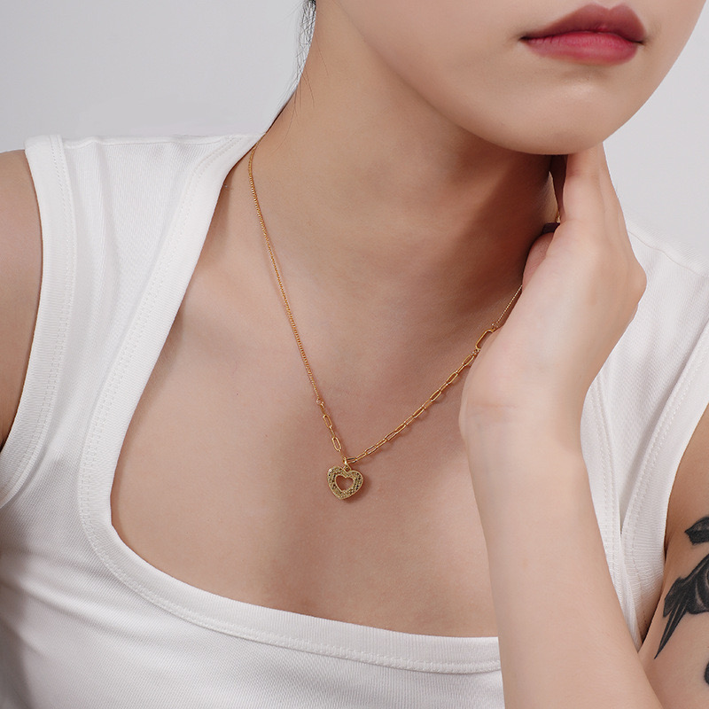 Light luxury love fish scale necklace NN24112906