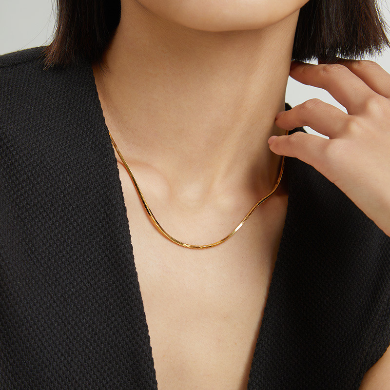 18K gold plated Italian style light luxury snake bone necklace