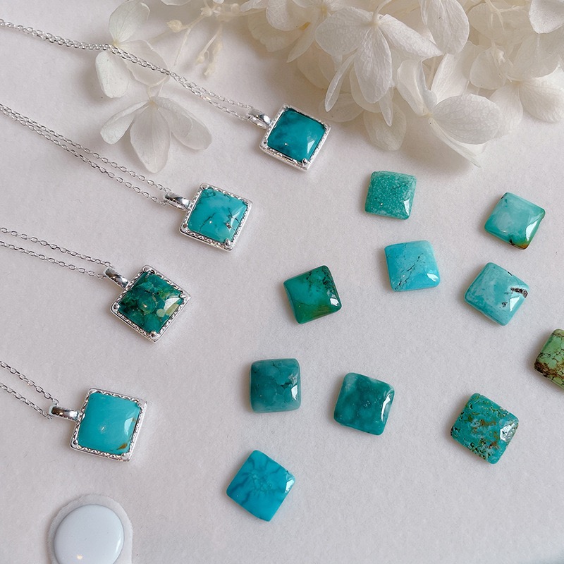 Light luxury natural turquoise necklace