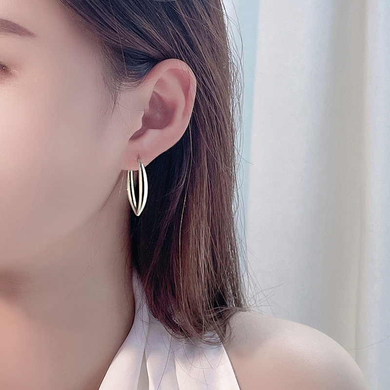 Light luxury V-shaped heart earrings NN24120114