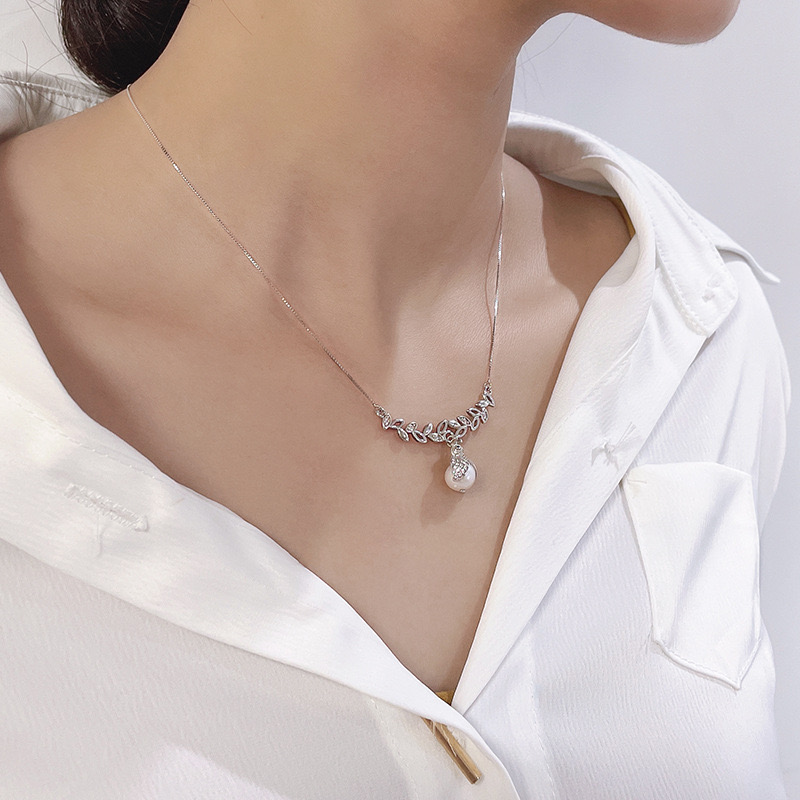 seven-spot ladybug special-shaped baroque pearl necklace