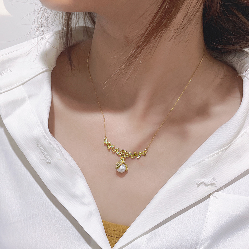 seven-spot ladybug special-shaped baroque pearl necklace