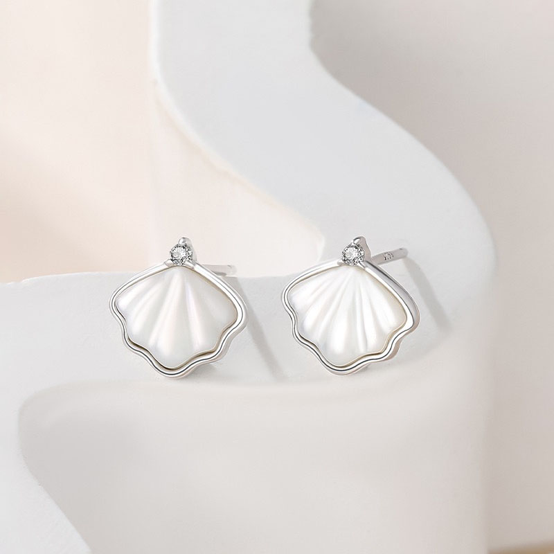 Light luxury shell design natural mother-of-pearl earrings NN24120104