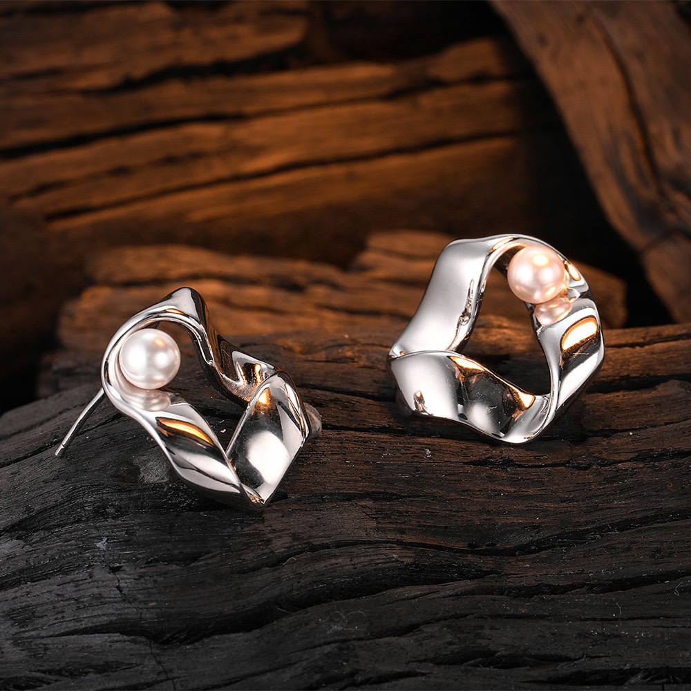 Sterling silver (platinum plated) morning dew earrings