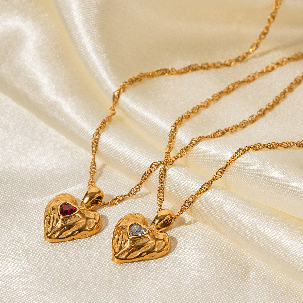 18K Eternal Heart Necklace