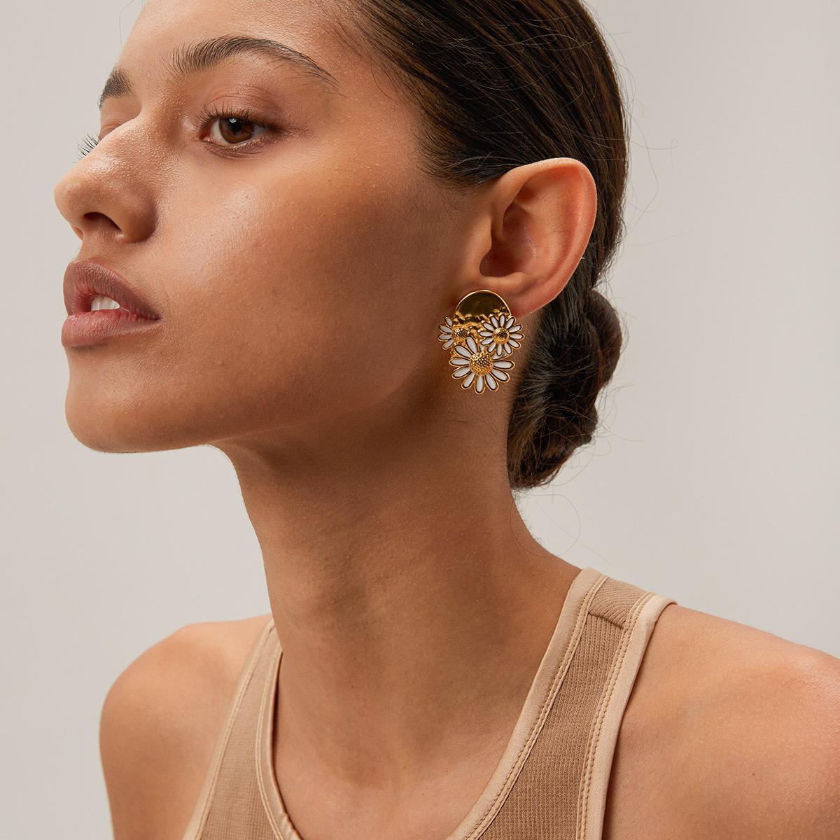 18K Daisy Earrings 01