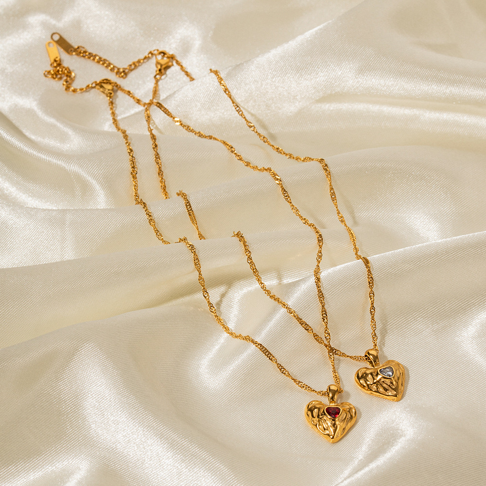 18K Eternal Heart Necklace