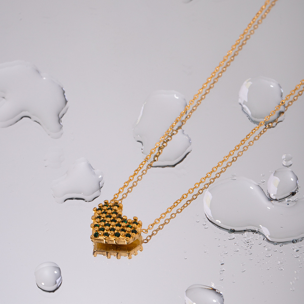 18K Light Luxury Heart-shaped Necklace