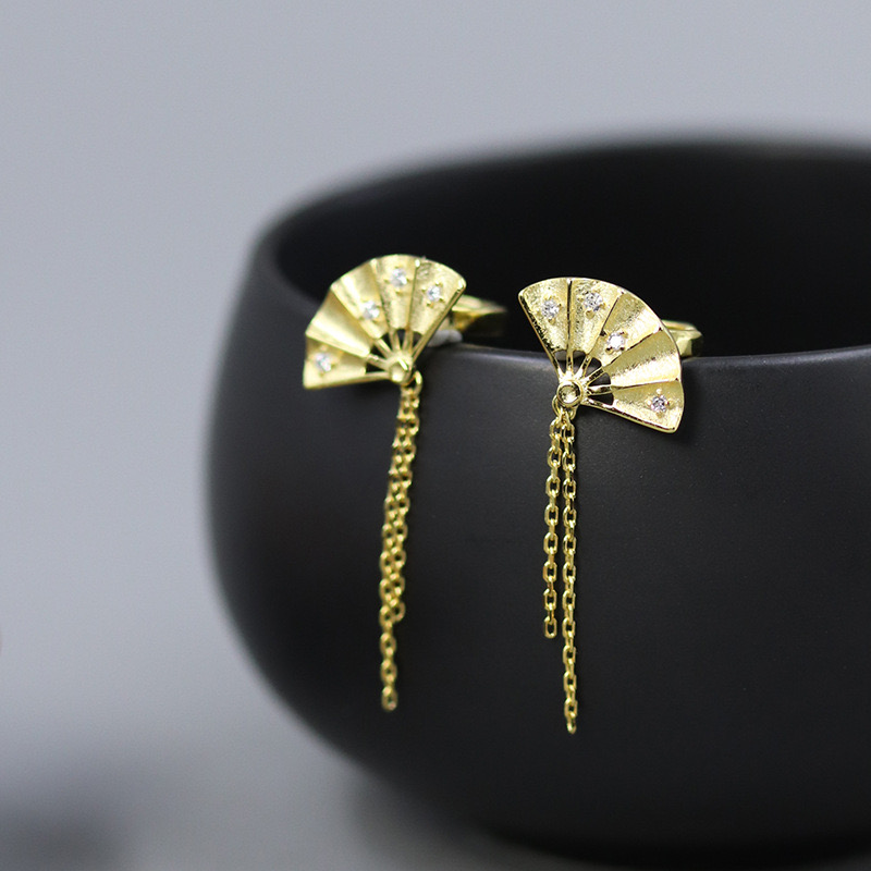 Shaking Wind Folding Fan (Ear Bone Clamp)