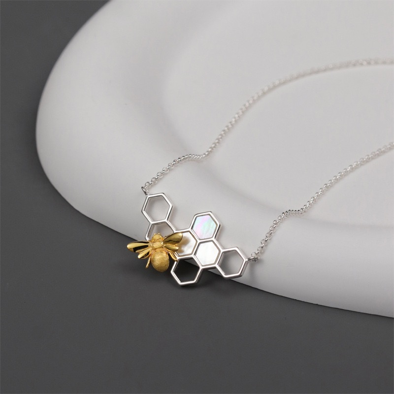 Natural Honeycomb Necklace