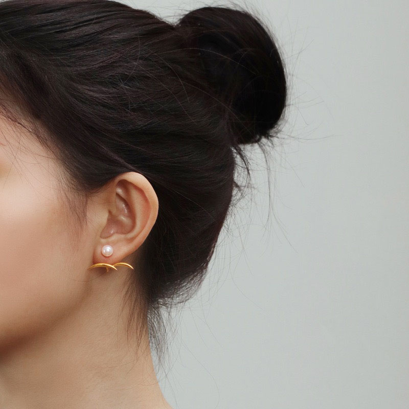 Double Moon Water Wave Pearl Earrings